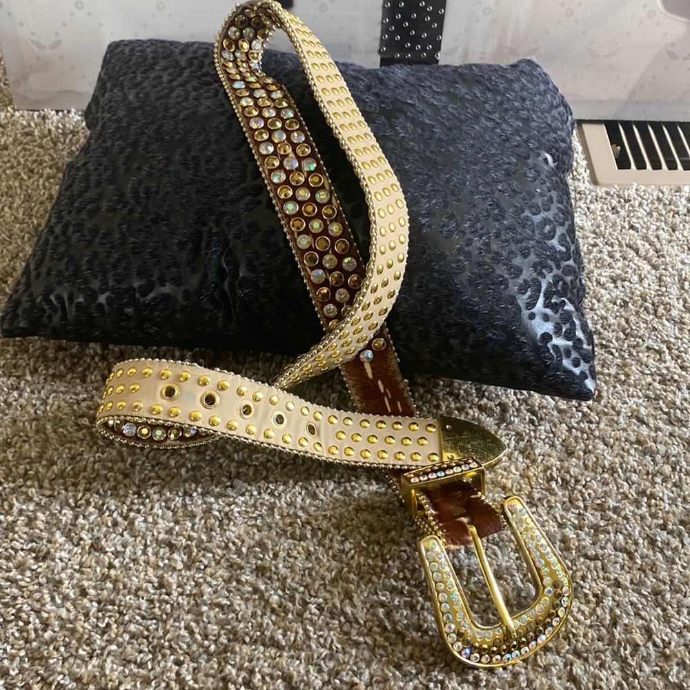 B.B Simon belt.